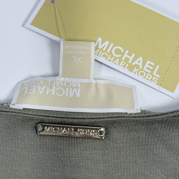 Michael Kors Sage Green Top - Picture 4 of 8